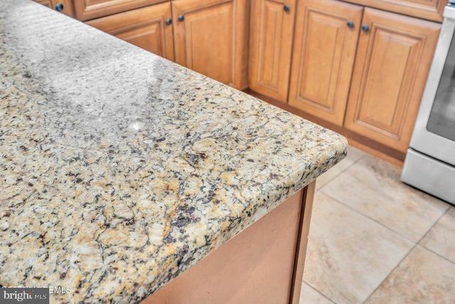 165 WESTCHESTER DR, Tuckerton, NJ 08087