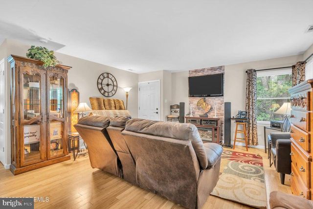 165 WESTCHESTER DR, Tuckerton, NJ 08087