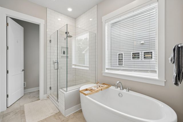 5900 Ayrshire Lane, Shorewood, MN 55331