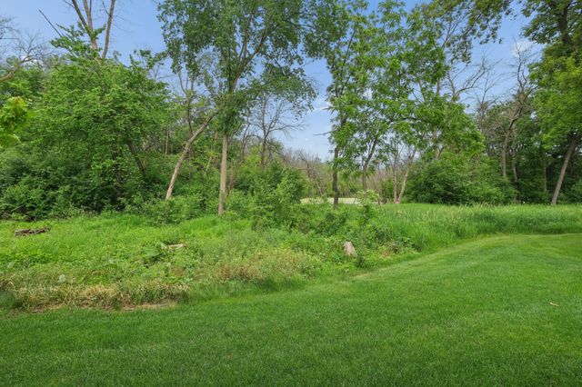 5900 Ayrshire Lane, Shorewood, MN 55331