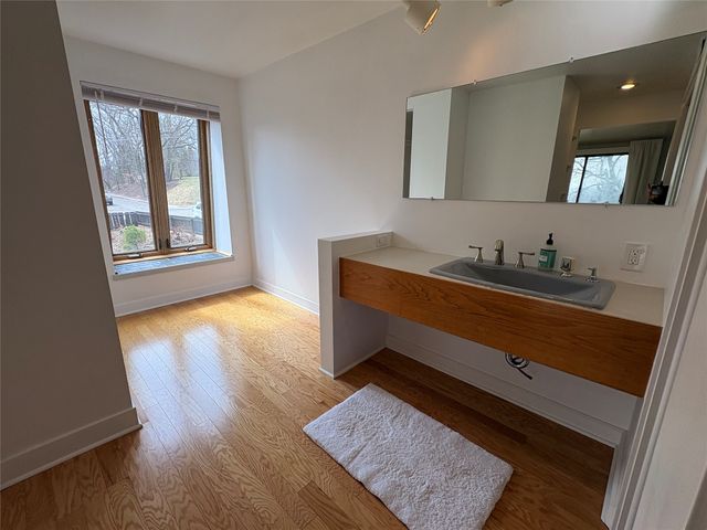 3225 Terrace Drive, Des Moines, IA 50312