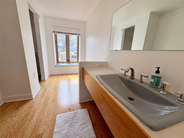 3225 Terrace Drive, Des Moines, IA 50312