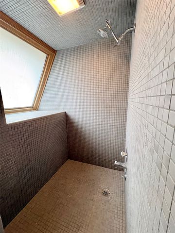 3225 Terrace Drive, Des Moines, IA 50312