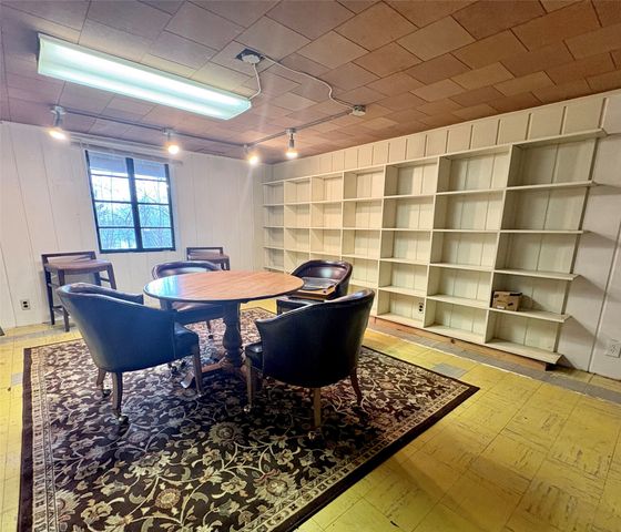 3225 Terrace Drive, Des Moines, IA 50312