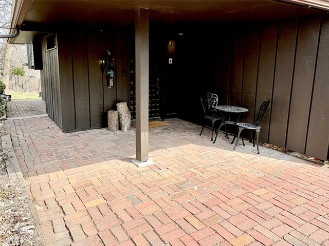 3225 Terrace Drive, Des Moines, IA 50312