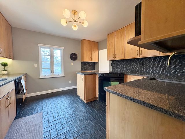 3225 Terrace Drive, Des Moines, IA 50312