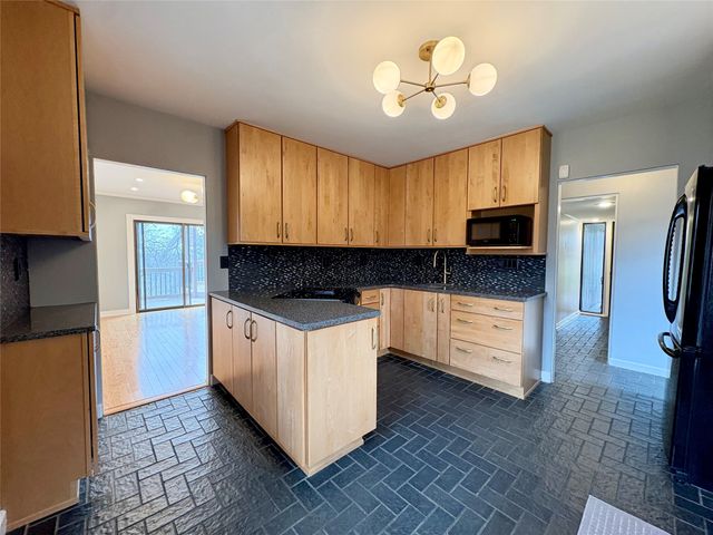 3225 Terrace Drive, Des Moines, IA 50312