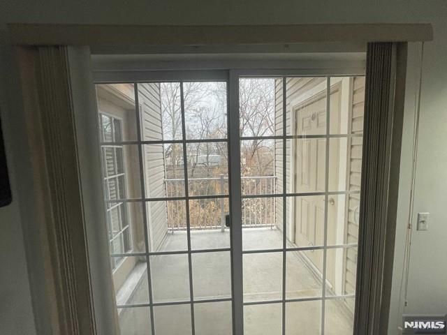 132 Cory Lane 132, Elmwood Park, NJ 07407