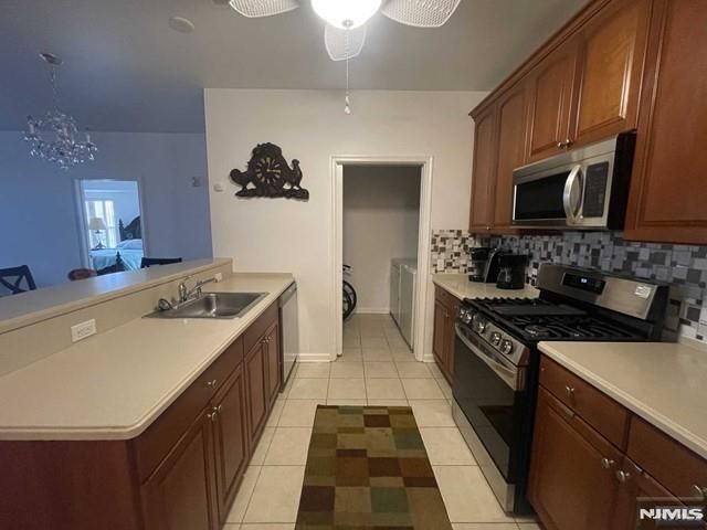 132 Cory Lane 132, Elmwood Park, NJ 07407