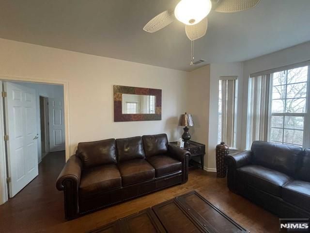 132 Cory Lane 132, Elmwood Park, NJ 07407