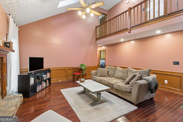 580 Berkeley Lane NE, Kennesaw, GA 30144