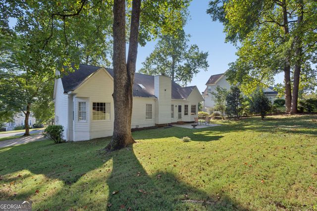 580 Berkeley Lane NE, Kennesaw, GA 30144