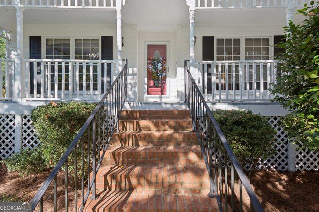 580 Berkeley Lane NE, Kennesaw, GA 30144