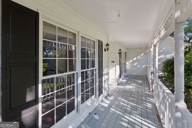 580 Berkeley Lane NE, Kennesaw, GA 30144