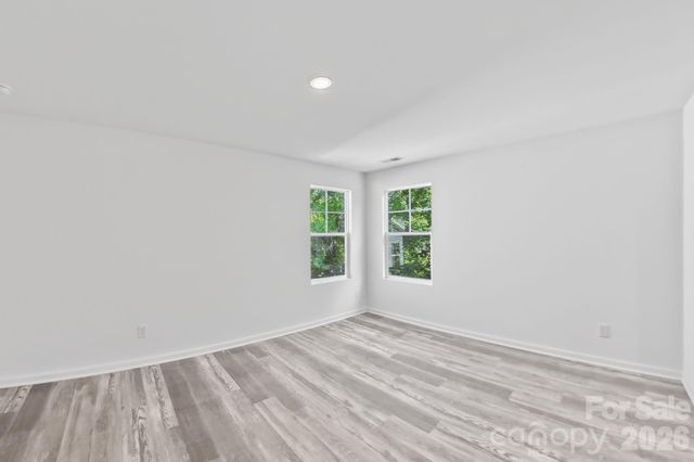 7809 E Lane Drive, Charlotte, NC 28212