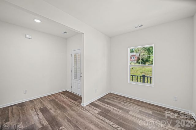 7809 E Lane Drive, Charlotte, NC 28212