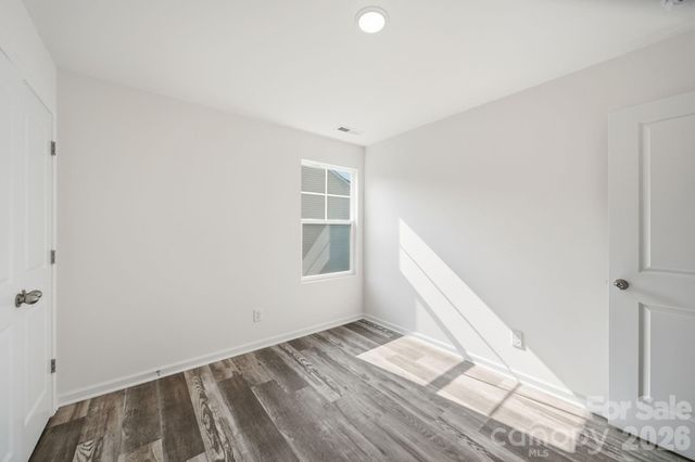 7809 E Lane Drive, Charlotte, NC 28212
