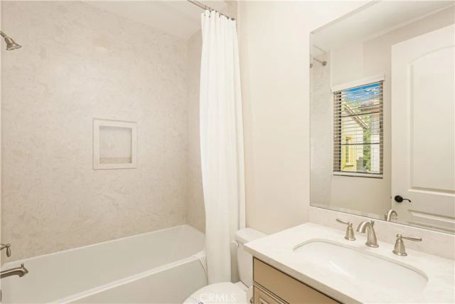 22 Shadybend, Irvine, CA 92602