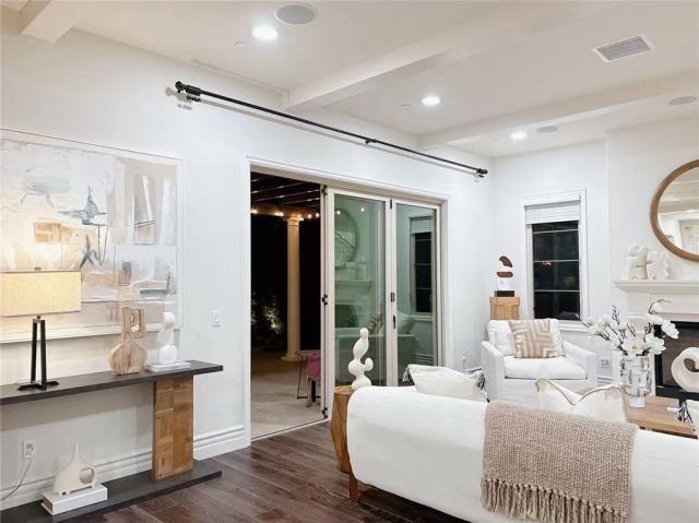 22 Shadybend, Irvine, CA 92602