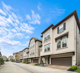 10812 Kyler Oaks Place, Houston, TX 77043