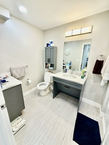 882 Mass Ave 2E, Arlington, MA 02476