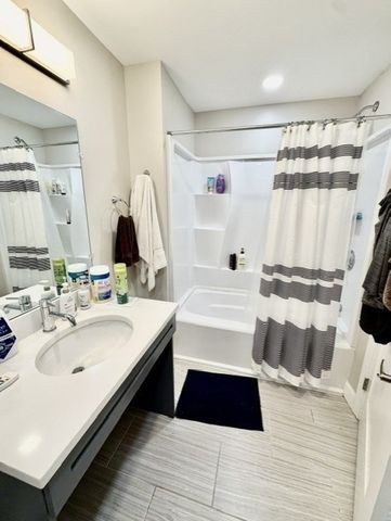 882 Mass Ave 2E, Arlington, MA 02476