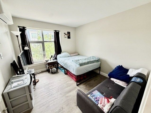 882 Mass Ave 2E, Arlington, MA 02476