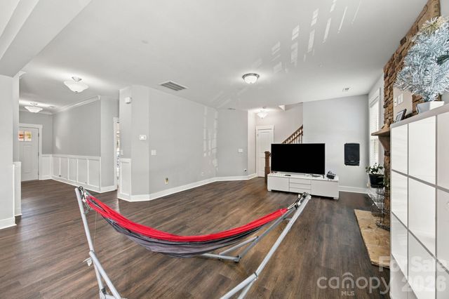 10124 Michael Crossing Drive, Charlotte, NC 28213