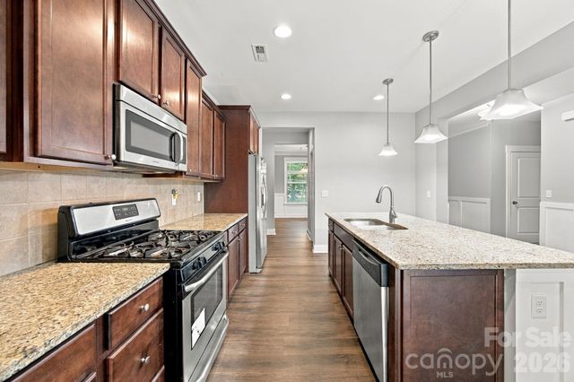 10124 Michael Crossing Drive, Charlotte, NC 28213