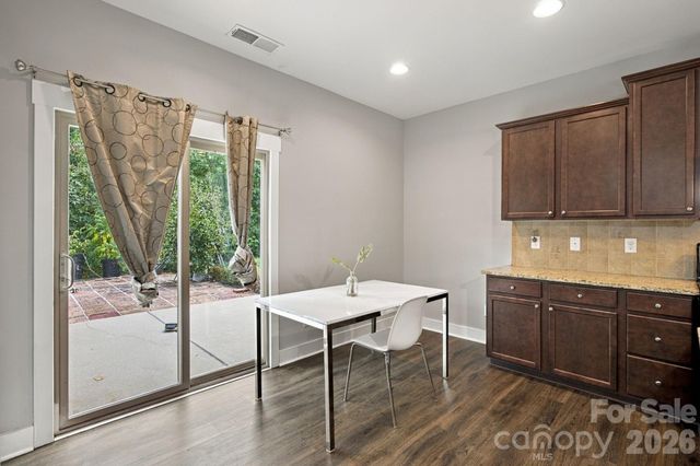 10124 Michael Crossing Drive, Charlotte, NC 28213