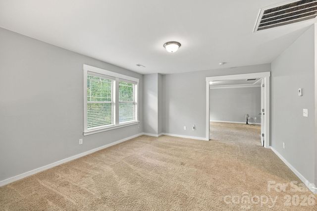 10124 Michael Crossing Drive, Charlotte, NC 28213