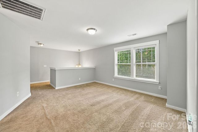 10124 Michael Crossing Drive, Charlotte, NC 28213