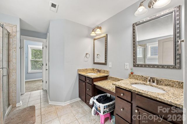 10124 Michael Crossing Drive, Charlotte, NC 28213
