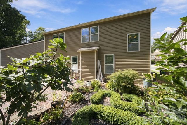 10124 Michael Crossing Drive, Charlotte, NC 28213