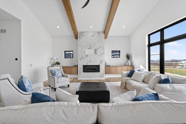 1403 Atlas Trail, Waunakee, WI 53597