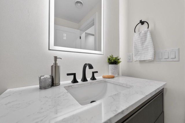 1403 Atlas Trail, Waunakee, WI 53597