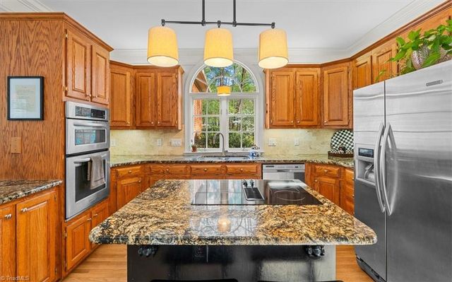6605 Stonecroft Drive, Oak Ridge, NC 27310