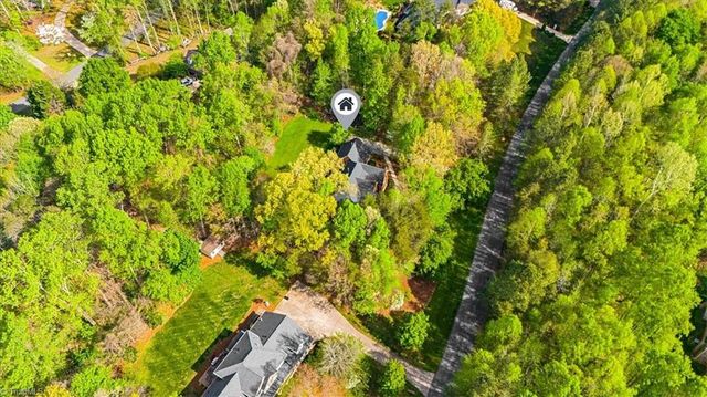 6605 Stonecroft Drive, Oak Ridge, NC 27310