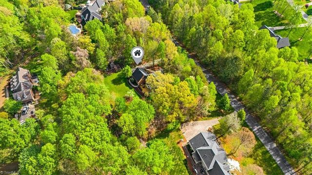 6605 Stonecroft Drive, Oak Ridge, NC 27310