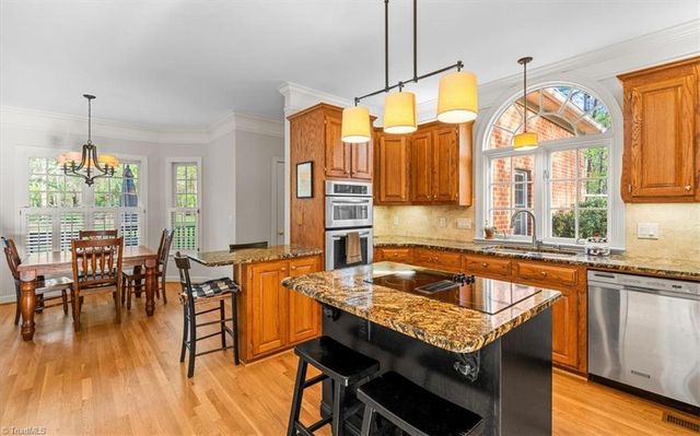 6605 Stonecroft Drive, Oak Ridge, NC 27310