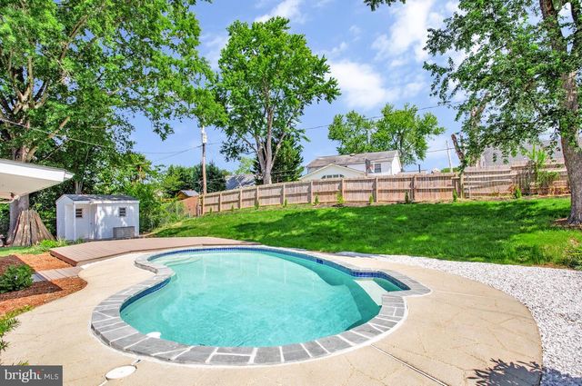 2912 BARRISTER LN, Bowie, MD 20715