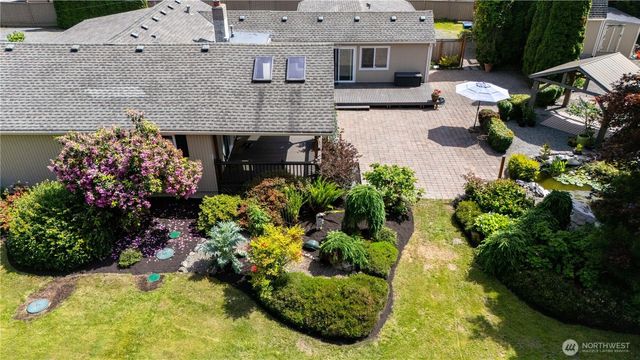 1918 S Lake Stickney Dr, Lynnwood, WA 98087