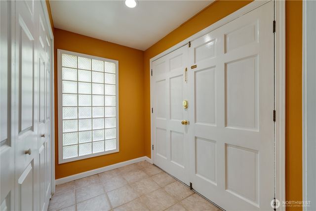 1918 S Lake Stickney Dr, Lynnwood, WA 98087