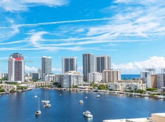 427 Golden Isles Dr 7J, Hallandale Beach, FL 33009