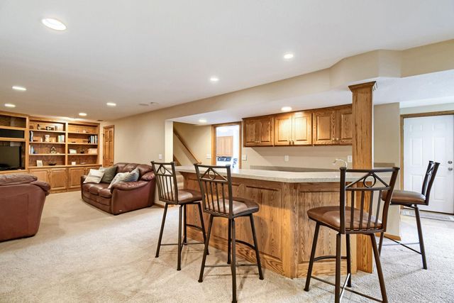 227 Dawn Avenue, Shoreview, MN 55126