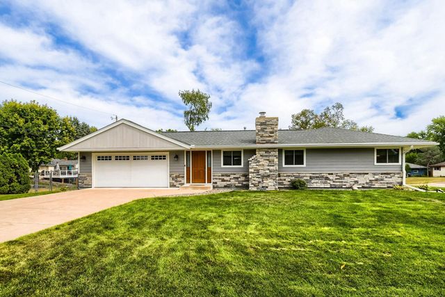 227 Dawn Avenue, Shoreview, MN 55126
