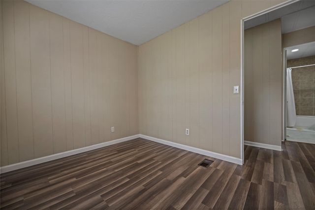 1202 Willow Lane, League City, TX 77573