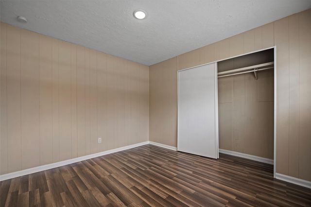 1202 Willow Lane, League City, TX 77573