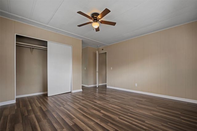 1202 Willow Lane, League City, TX 77573