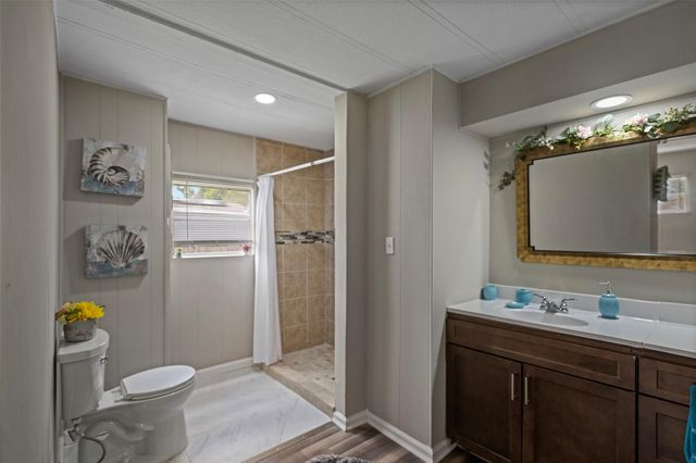 1202 Willow Lane, League City, TX 77573